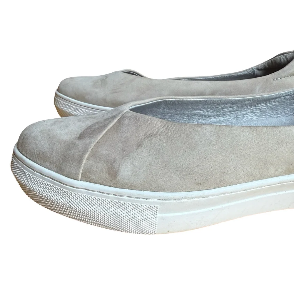 J/Slides Felecia Slip On Flats Sneakers Beige Neutral Leather Nubuck Shoes sz 7